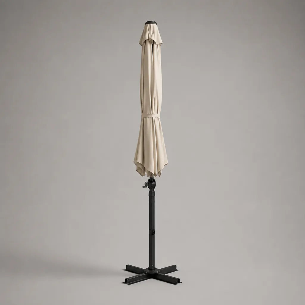 Parasol de jardin extérieur rond inclinable en polyester beige avec mât et pied en acier noir, Ø 250 × H 240 cm